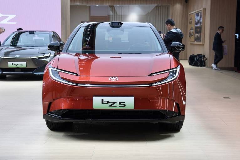 13萬買合資電動中型SUV？一汽豐田bZ5實力解析