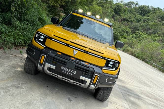 深度細品深藍G318無憂穿越版，車真的可以表達情緒！