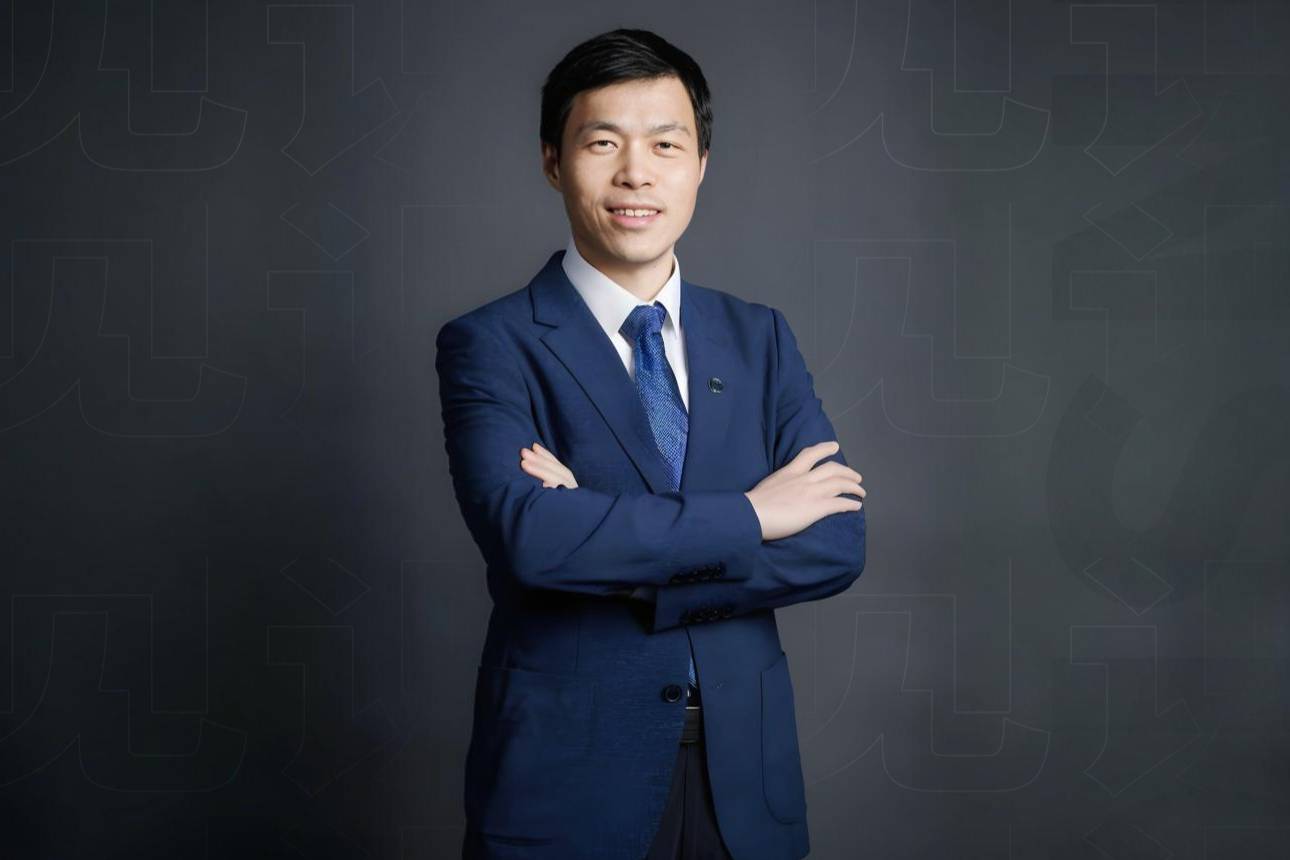 對話楊彥鼎：智能化下半場，汽車是基礎，核心是商業模式｜見識