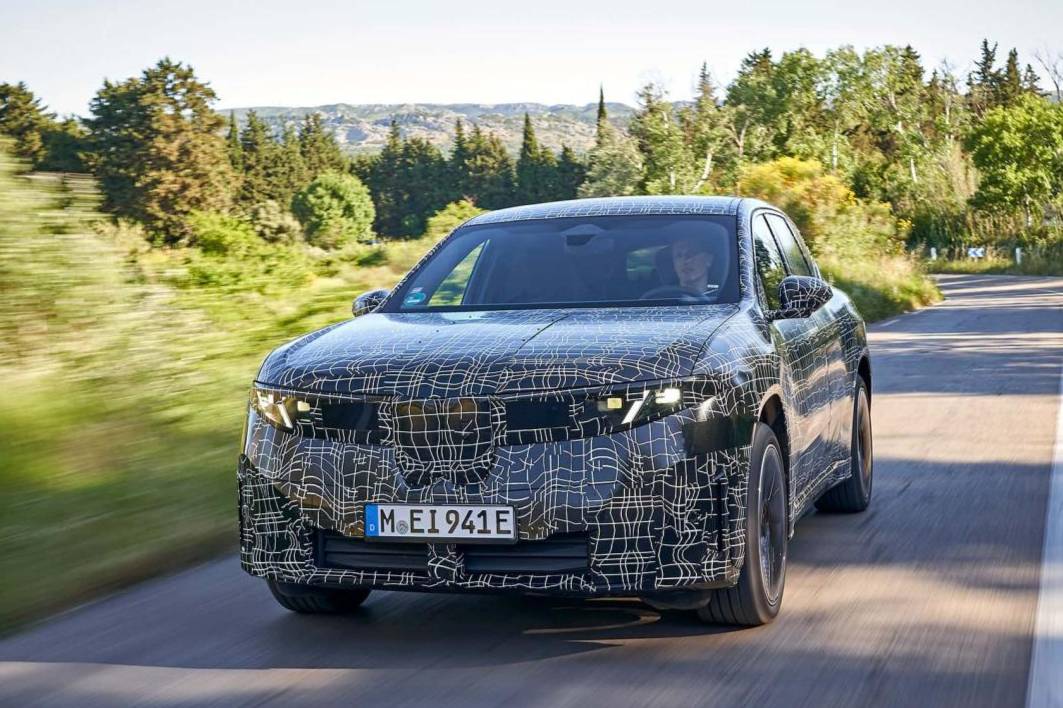 “停下來”的樂趣，首試BMW iX3這三點(diǎn)讓人印象深刻！