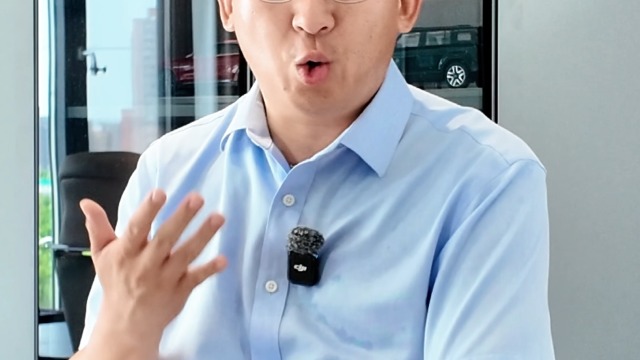 体验漂移飙车见证真车碰撞，被彻底征服
