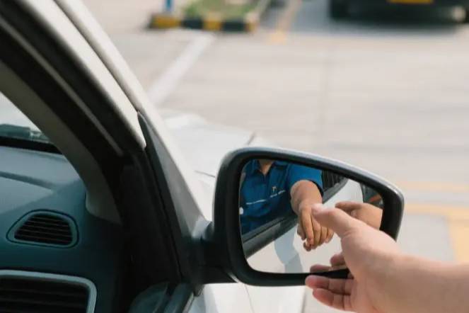 科目二倒車總壓線?角度對了,壓線問題少一半