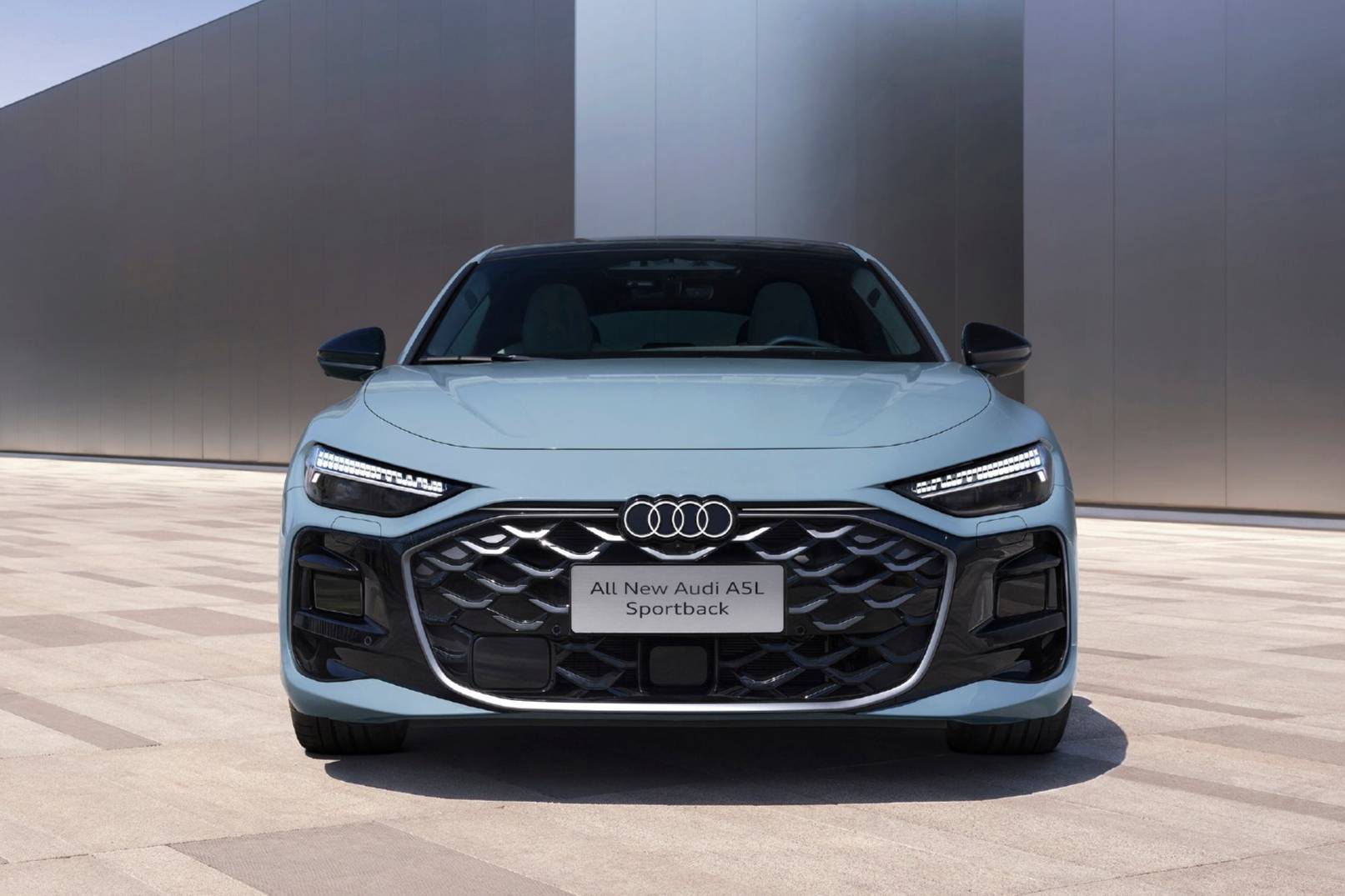 全新上汽奧迪A5L Sportback定義豪華新標(biāo)準(zhǔn)