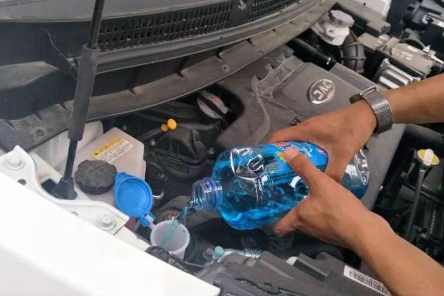 汽車玻璃水：行車視野的“清道夫”