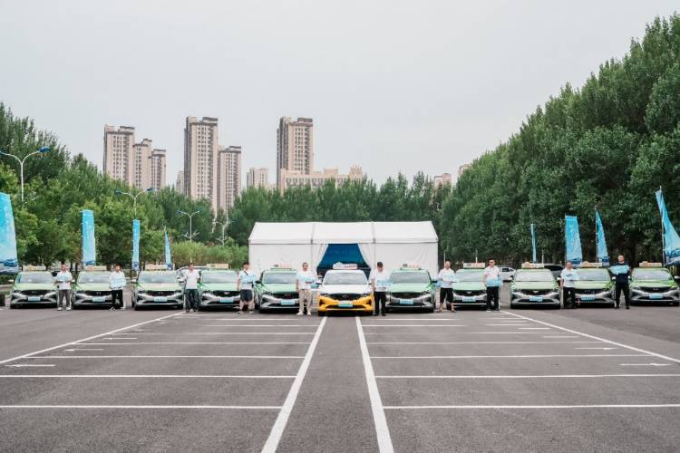 甲醇汽車北方突圍：吉利醇?xì)潆妱由蜿柼魬?zhàn)賽驗證成本優(yōu)勢