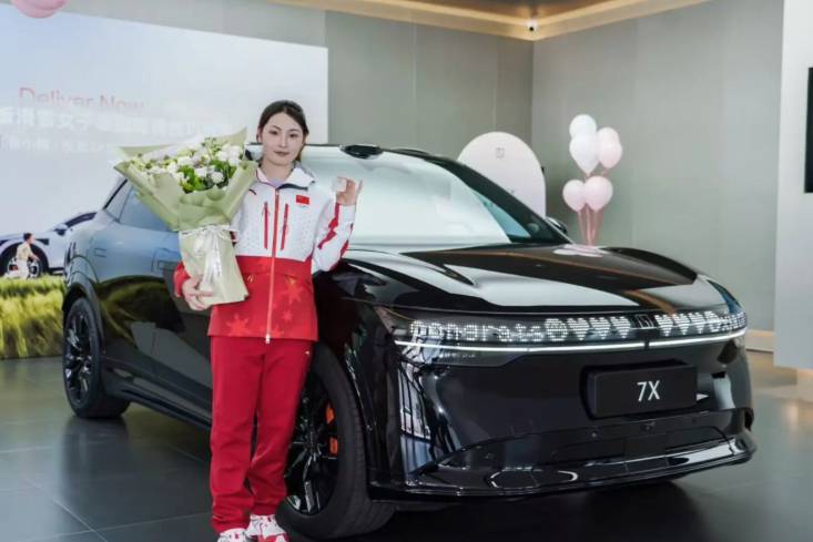 火遍國內(nèi)外的極氪7X，6萬車主和冠軍們的同款座駕，值得入手嗎