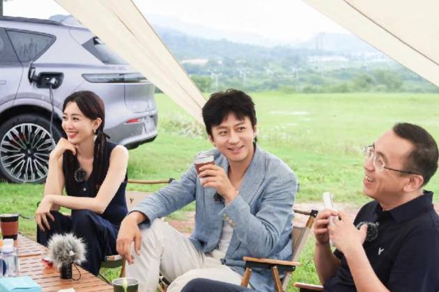 超好開、超帶感、超拉風 鄧超這樣評價嵐圖FREE+