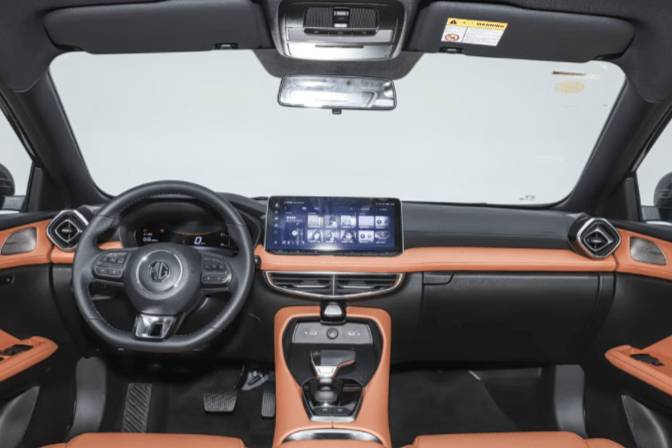新款MG5實車亮相！新增兩款車色，6月30日正式上市