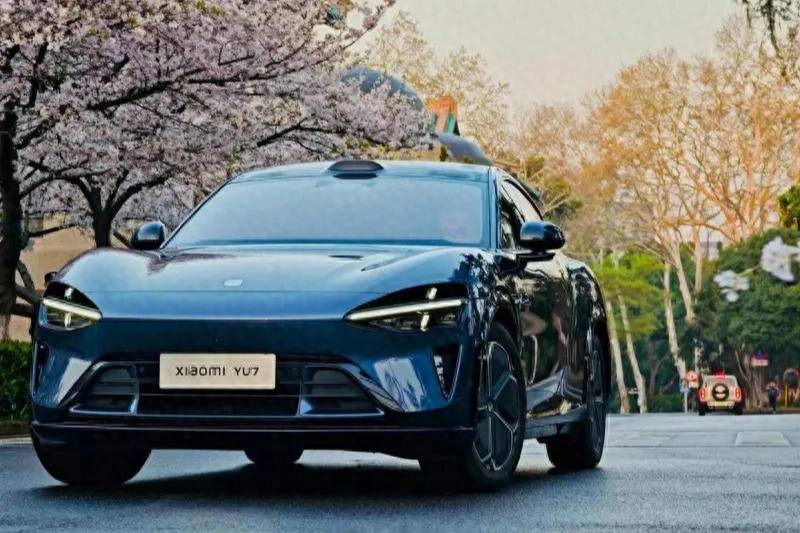 小米YU7終于上市：25.35萬(wàn)起售，三款車(chē)型該怎么選？