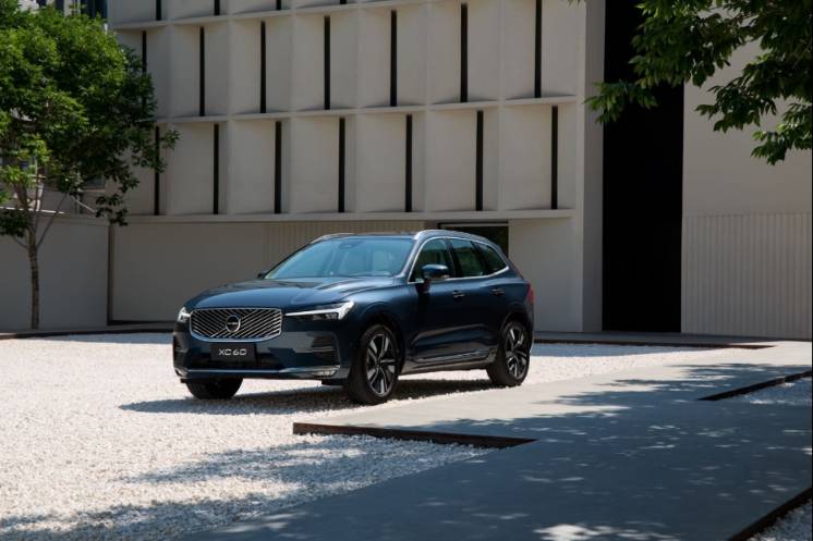沃爾沃全新XC60上市，帶著安全牌+價格屠刀殺進25萬檔！