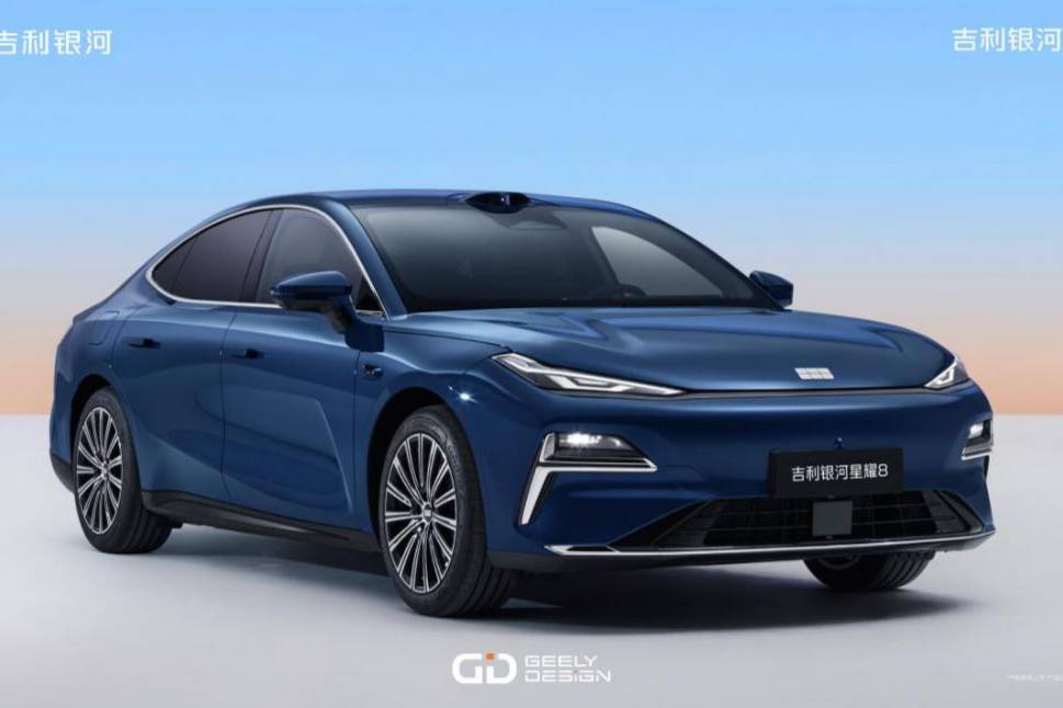 吉利星耀8：中高級電混顏值性能王