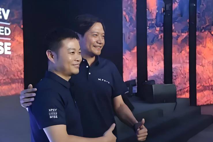 大佬帶貨小米YU7 !新勢力之間似乎形成某種默契?