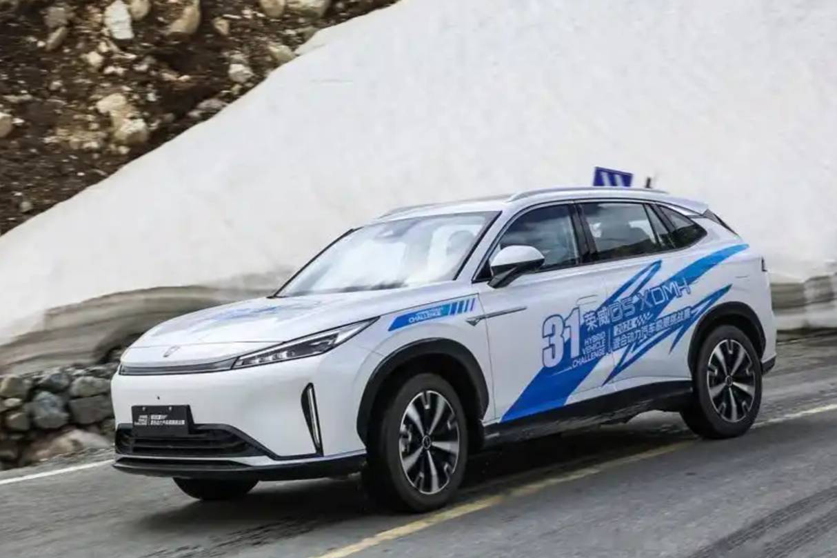 SUV車型推薦：2025年混動與燃油車全維度對比解析