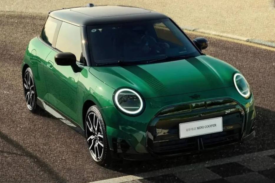 【E汽车】电动MINI COOPER赛车手正式上市