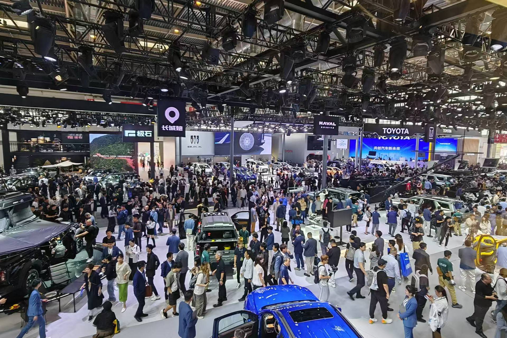 車市半年考：集團(tuán)交整合答卷，合資起勢，華為小米分化新勢力