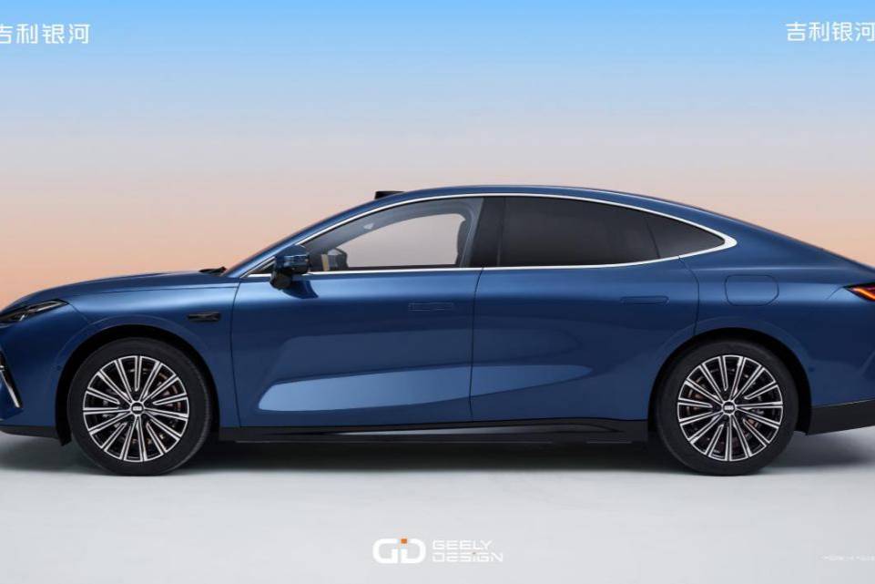 星耀8超長(zhǎng)車身，演繹豪華性能新篇