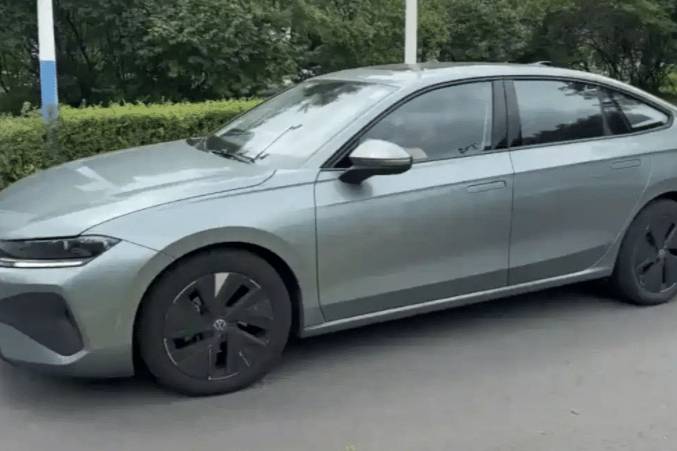 全新一汽 - 大眾速騰 L 更多實(shí)車(chē)圖曝光！將競(jìng)爭(zhēng)本田思域
