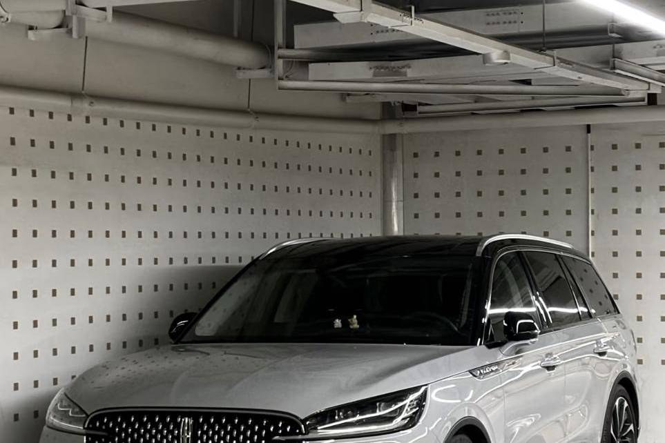奧迪Q7車主：如何假裝聽不見風噪？