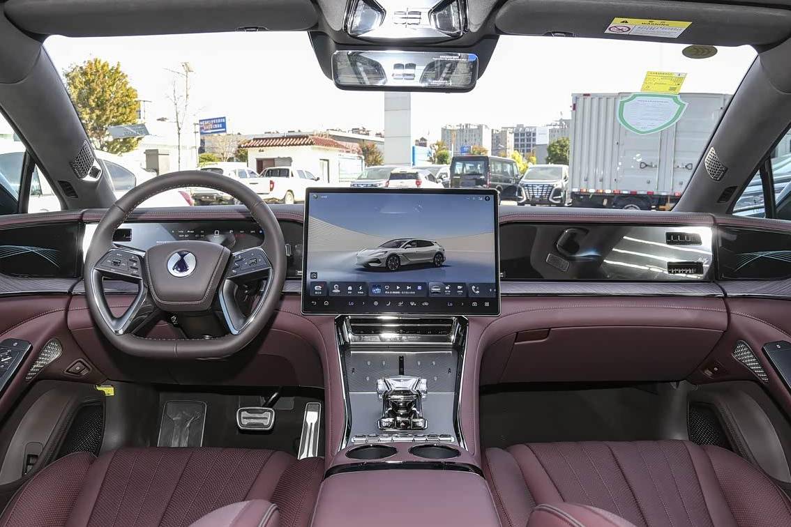 2025 古德伍德：騰勢 Z9GT 正式亮相！外觀迷人