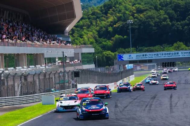 潘德俊CTCC紹興柯橋組別兩回合連勝，捷凱車隊包攬雙重冠軍！