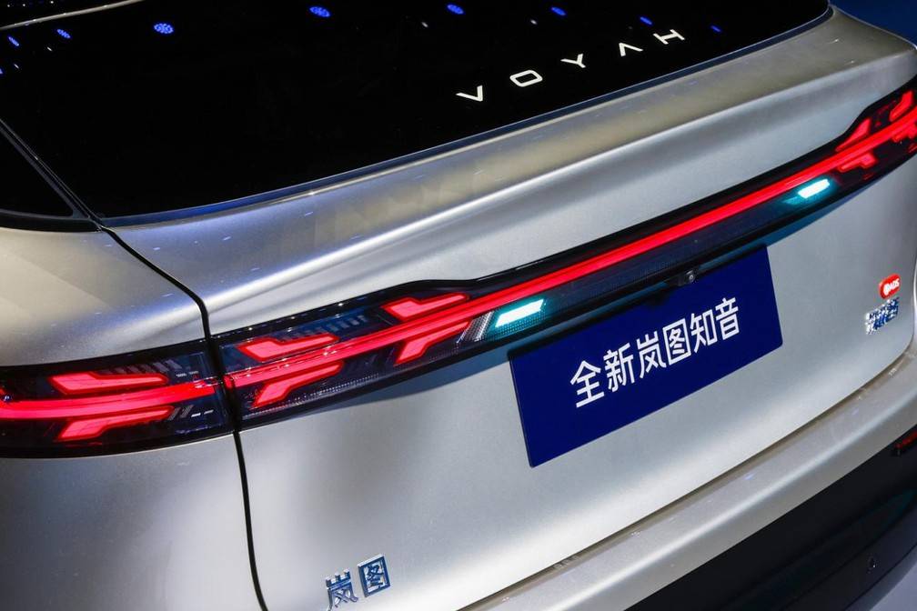 25萬級最強華為純電SUV，全新嵐圖知音正式亮相