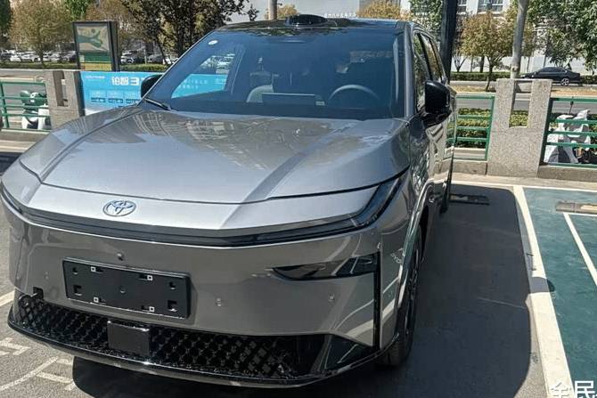 “網(wǎng)紅” 日產(chǎn) N7 / 豐田鉑智 3X 銷量如何？