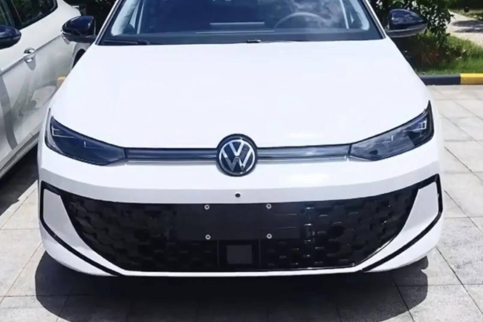 全新大眾朗逸Pro實車曝光！兩種外觀設計，預計下半年上市！