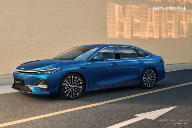10万级电混家轿最优选！吉利银河A7预售10.38万元起