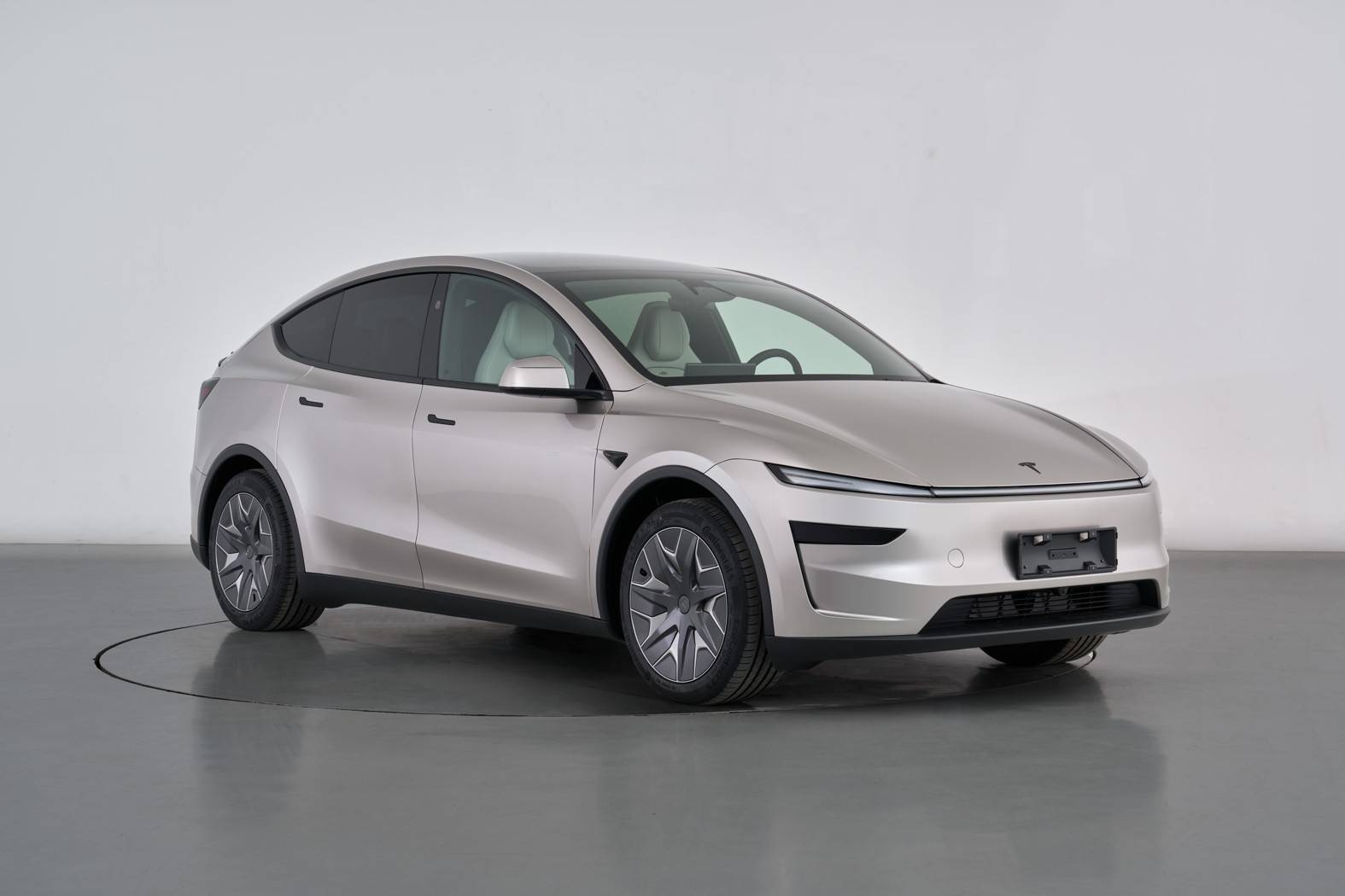7月新車申報：特斯拉反擊、更便宜「華為車」，一個比一個精彩