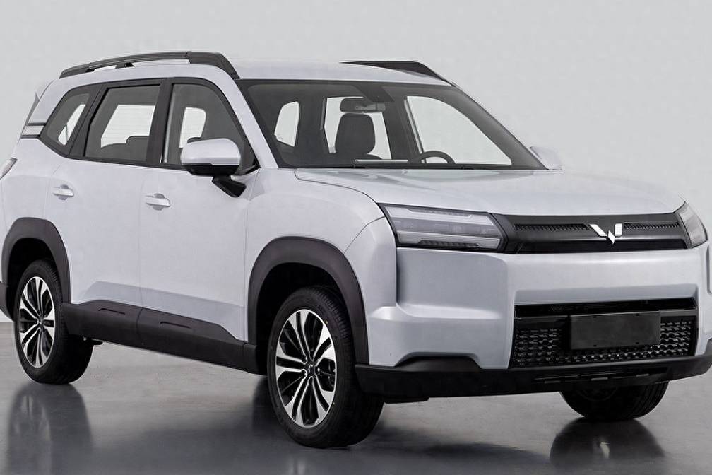 五菱全新SUV曝光，外觀硬朗，車長4745mm，5/7座布局