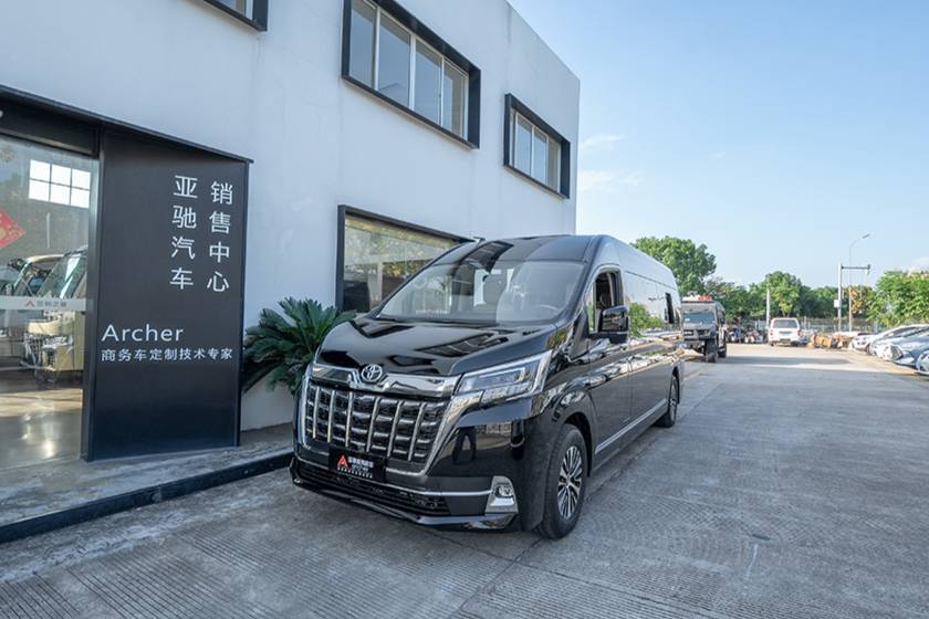 豐田海獅改裝定制中心——亞馳汽車