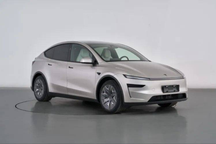 大號Model Y 來了！6座布局，秋季上市
