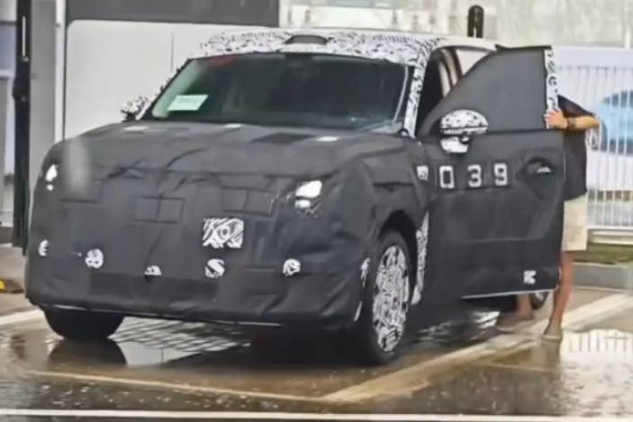 小米新車曝光，大6座SUV，殺入問界腹地