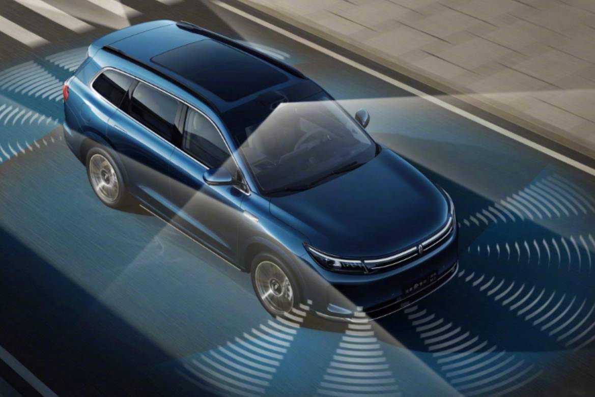 公安部強(qiáng)調(diào)，汽車“智駕”不是“自動(dòng)駕駛”，駕駛?cè)藶樽约贺?fù)責(zé)