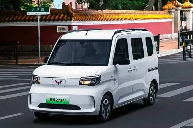 五菱之光EV，到底準備賣給誰？