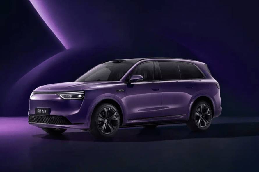 問界 M8 純電版推出夜紫車身！提供黑曜套件組合