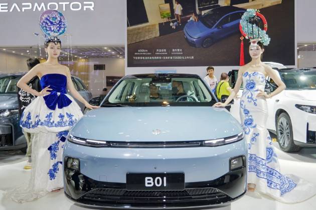 零跑B01正式上市昆明 8萬級起售 純電轎車攪局者能否掀桌子