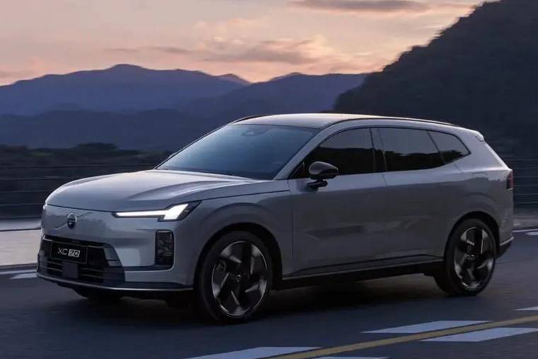 沃爾沃XC70將預售，搭插混動力，能挽救沃爾沃轉型頹勢嗎？