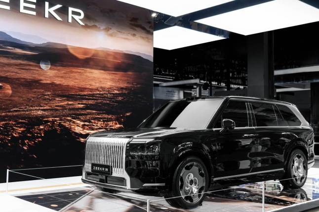 吉利汽車集團攜階躍星辰聯合參展2025世界人工智能大會