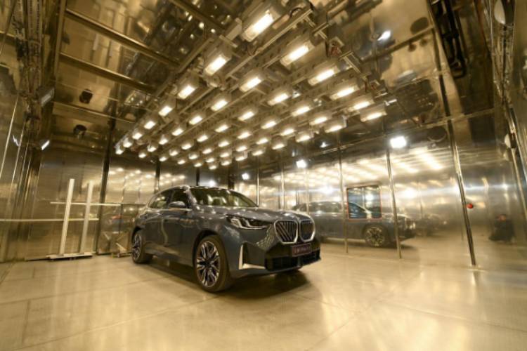 全新BMW X3長軸距版榮膺C-GCAP中國綠色汽車五星評(píng)價(jià)