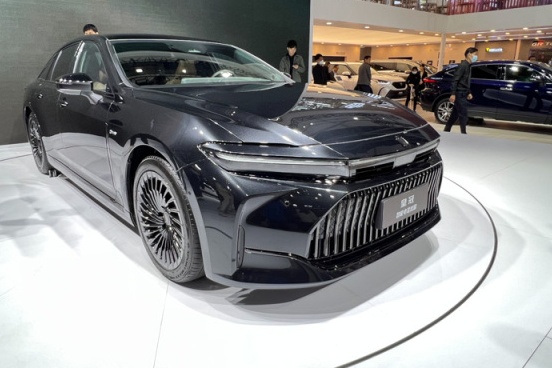 2024 Beijing Auto Show: Toyota Crown Sedan Launches, with Configurations Rivaling Lexus LS!