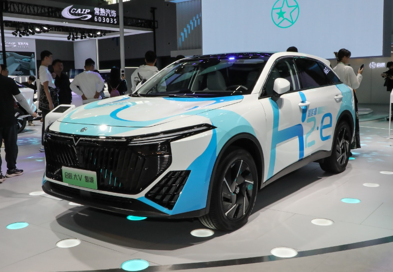 东风启辰首款氢燃料电池车大V氢境，2024年1月广州示范运营，99.88万起