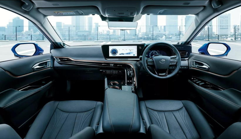 丰田新款Mirai氢能源车，外观简洁内饰干净，动力燃料续航强劲  第3张