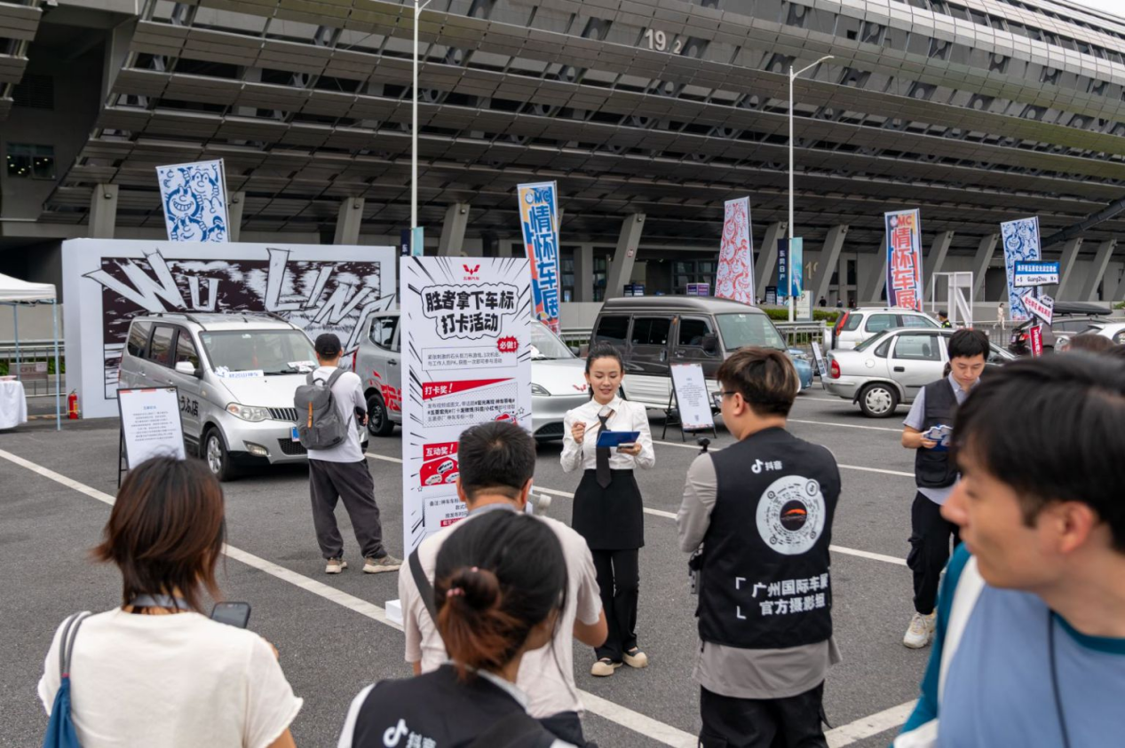 有油有电更有担当，五菱宏光家族的筑梦之路，到底从何而起？