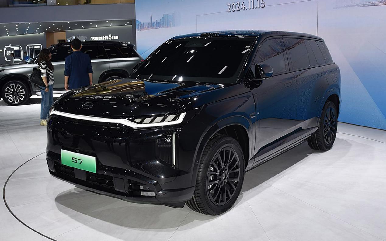 2025年想买中大型SUV，建议认准这4款，小米YU7在榜