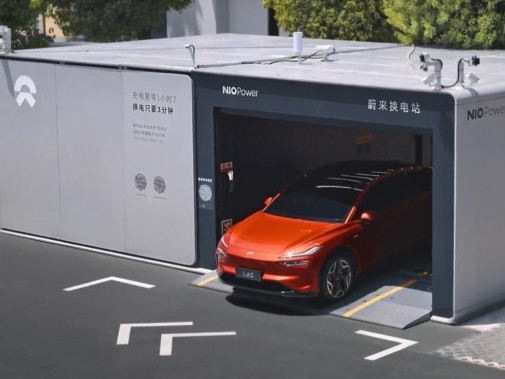 NIO's Sub-brand ONVO Launched: Can Battery-Swap Stations Help Compete with Tesla?