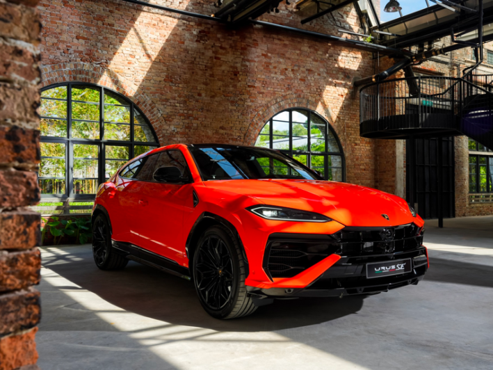 The starting price of Lamborghini Urus SE is RM 1,028,000, a perfect combination of luxury, performance, and environmental protection