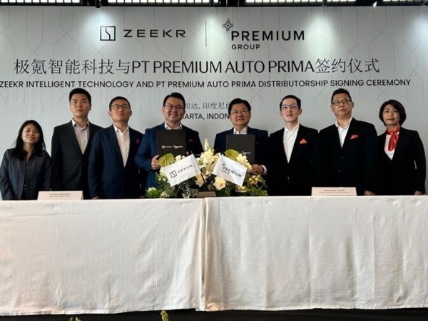 On June 8, ZEEKR officially announced its entry into the Indonesian and Malaysian markets, respectively signing cooperation agreements with PT Premium Auto Prima and Sentinel Automotive Sdn.Bhd.ZEEKR is a sub-brand from China's GEELY Group, another familiar brand, proton, also belongs to GEELY. ZEEKR was established in March 2021, and its current products mainly include ZEEKR 001; ZEEKR 001 FR; MPV ZEEKR 009; ZEEKR 009 Grand and SUV ZEEKR X. It is reported that the right-drive versions of ZEEKR 
