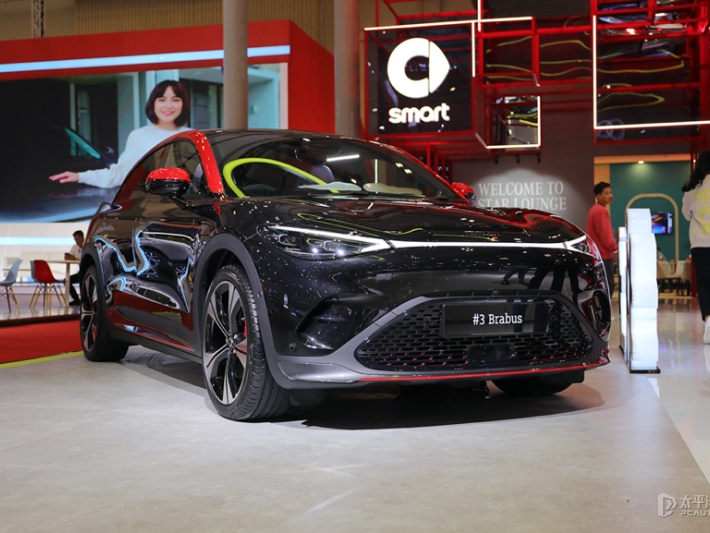 On July 18, at the Indonesia International Auto Show (GIIAS), the smart brand and Indonesia's distributor Yingzhi Jie formally signed a strategic cooperation memorandum. At the same time, the smart#3 BRABUS performance edition and Premium editions (right-hand drive) debuted at the auto show and will be launched locally at the end of 2024. As a reference, the price range of smart spirit #3 in the Chinese market is 164,900-289,900 RMB.CMO of smart's global company, Zhang Mingxia, stated: “This tim