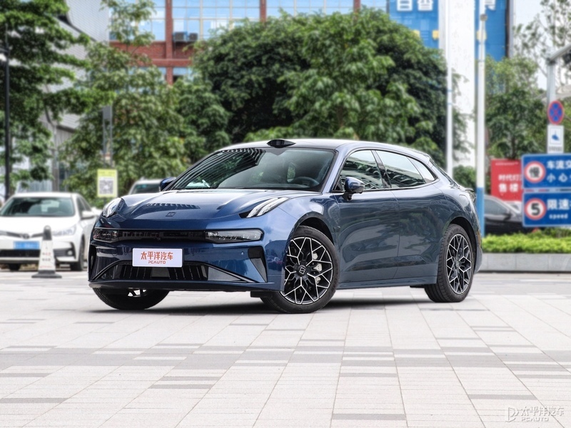 On the evening of August 13, the 2025 ZEEKR 001 officially launched. The new car has introduced 5 configuration models, with a price range of RMB 259,000-329,000. As a modified model, the new car mainly upgrades in the intelligence driving aspect, equipped with the vast intelligence 2.0, standard laser radar, and two NVIDIA Drive Orin chips, with a total power of 508TOPS, realizing end-to-end mass production of vehicles, supporting high-speed sections, city sections, intelligent parking and othe